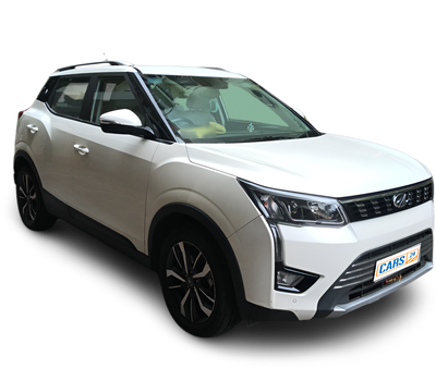 Mahindra XUV300-img